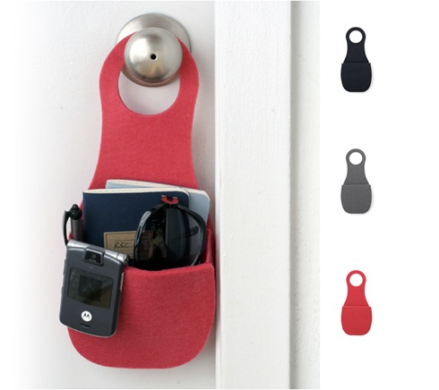 ドアの取っ手に「収納ポケット」を付ける便利アイテム！【Felt Door Organizer】