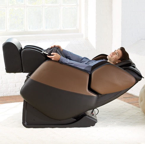 ゼロ・グラビティが味わえるマッサージチェア【Renew Zero-Gravity Massage Chair】