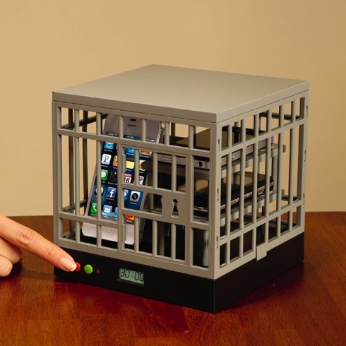 食事中くらいはスマホを触らないで！【Cell Lock-Up】