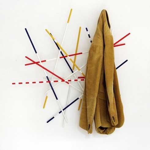 フックがいっぱい。棒が絡まるコートラック【shangai】