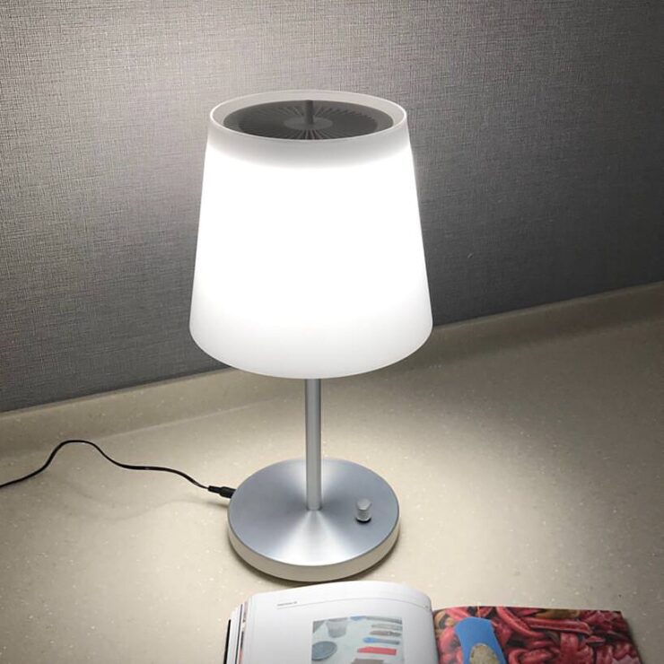 照らす、浄化する。空気清浄機にもなっちゃうテーブル照明【puripot L1】