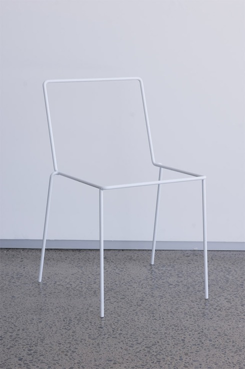 座れない椅子？【sacrificial chair】