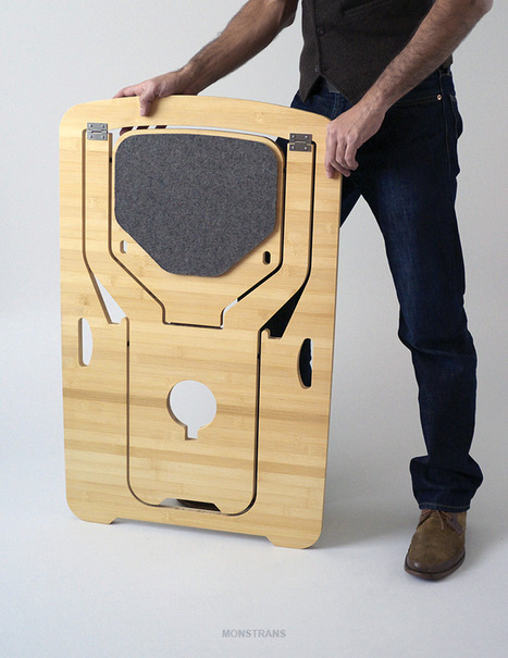 １枚の板で作られたフラットな折りたたみ式チェアー【Folding Chair】