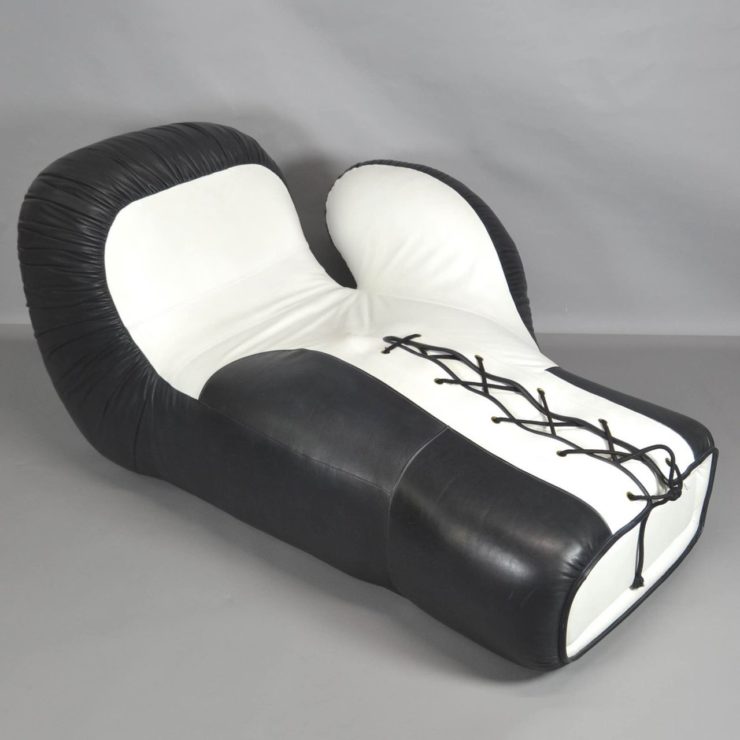 グローブがでっかくなっちゃった？！ボクシング好きのためのソファー【DS-2878】