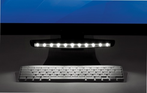 クリップでモニターに取り付け可能！ コンパクトなLEDデスクライト【Mantis】