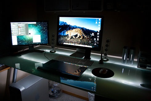 う、美しい。。。ミニマリスト達の「Macのある部屋」