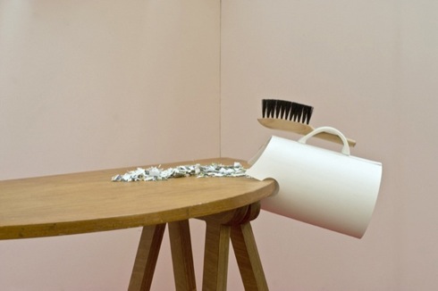 テーブルやデスクに取り付けるゴミ箱【Clip on Bin】