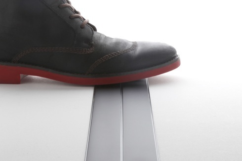 薄さ0.9mm！？超平べったい延長コード【FLAT CORD】