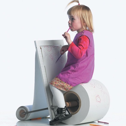 「トイレットペーパー」に座る？落書き出来る子供用の椅子【Childrens Paper Chair】