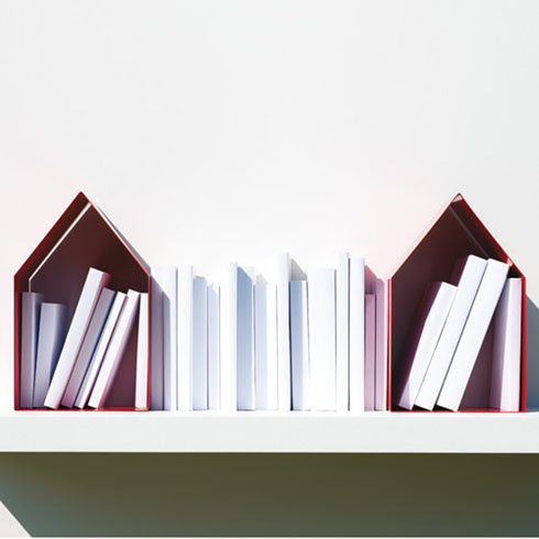 マガジンラックになるブックエンド【DOMUS Buchstütze】