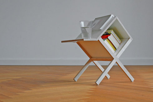 読書家のために生まれてきたサイドテーブル【Buchtisch】