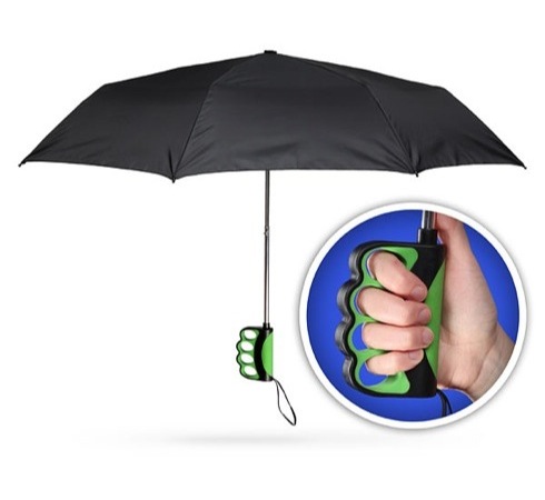 梅雨時でも両手でスマホが使える？ グリップつきの傘【Brolly Texting Umbrella】