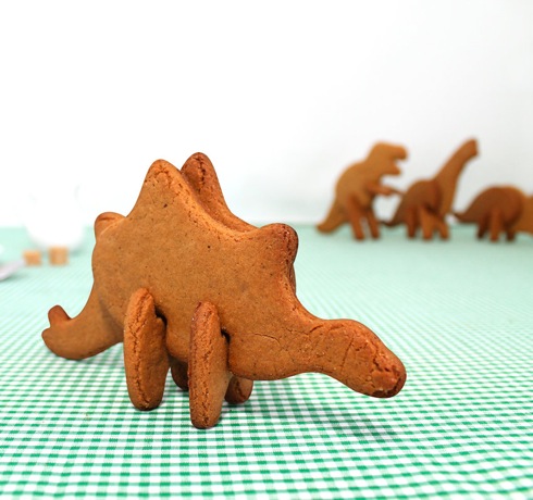 ティラノが！ トリケラが！ 組み立てると恐竜になるクッキー型【3D Dinosaur Cookie Cutters】