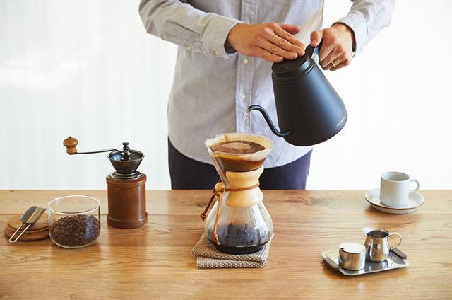 バリスタのための電気ケトル。【ACTY】