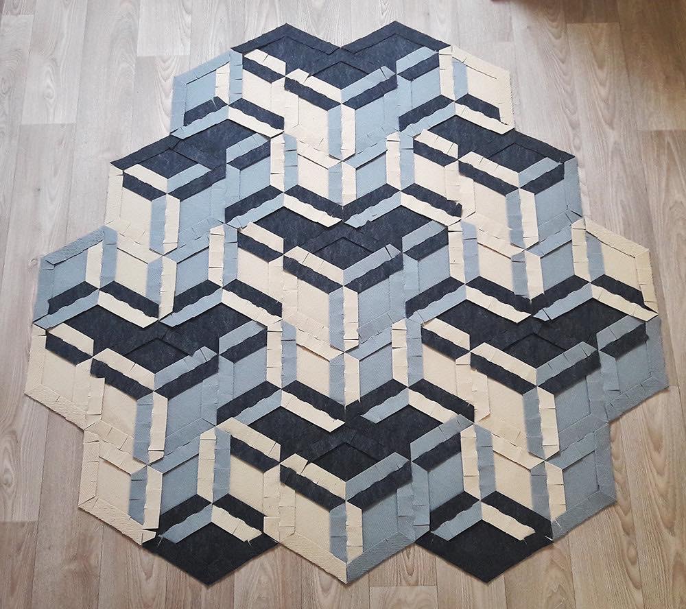 増やせる、遊べる。パズルみたいなカーペット【Puzzle Rug Kit】