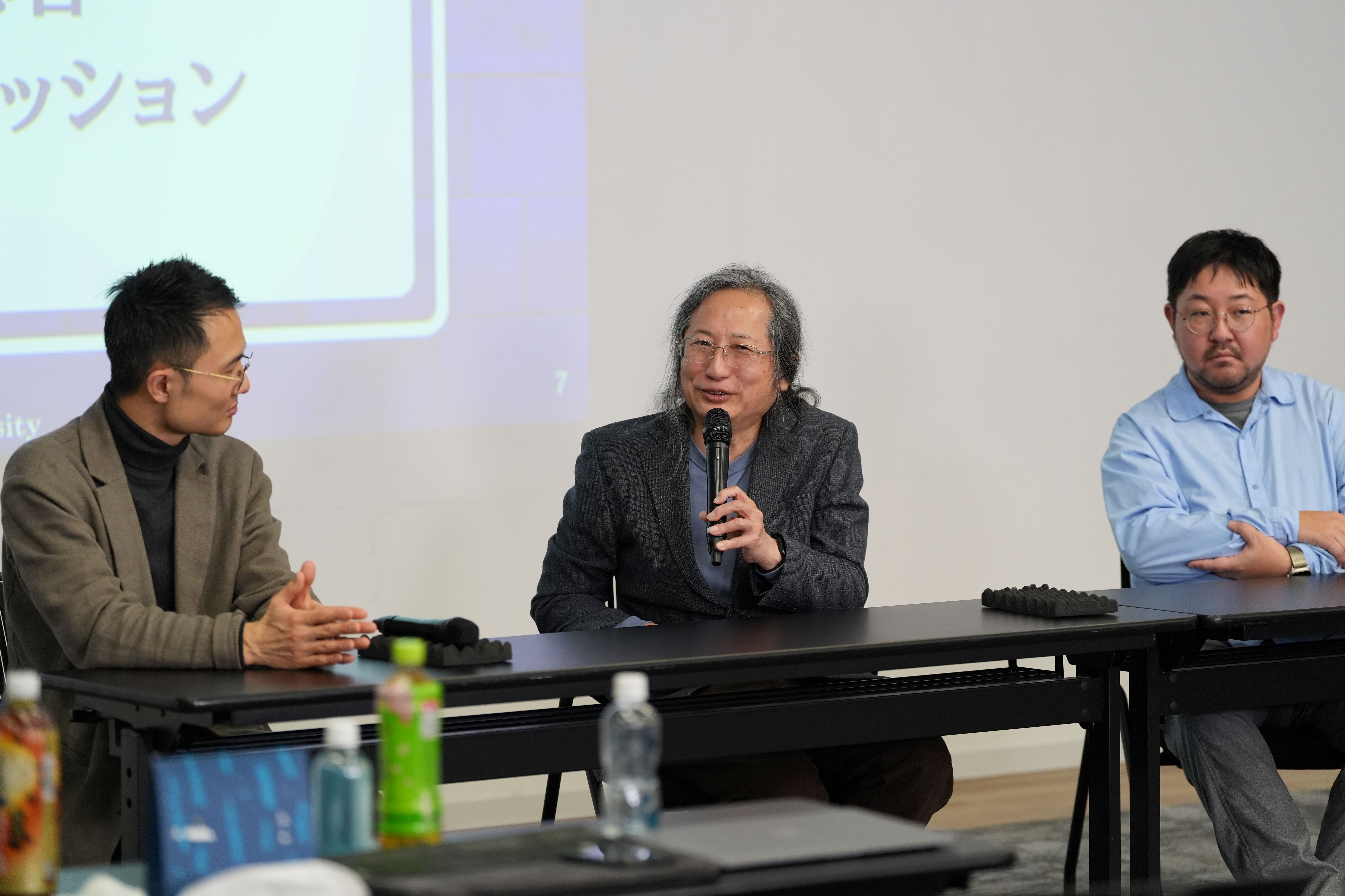 パネルディスカッションを実施