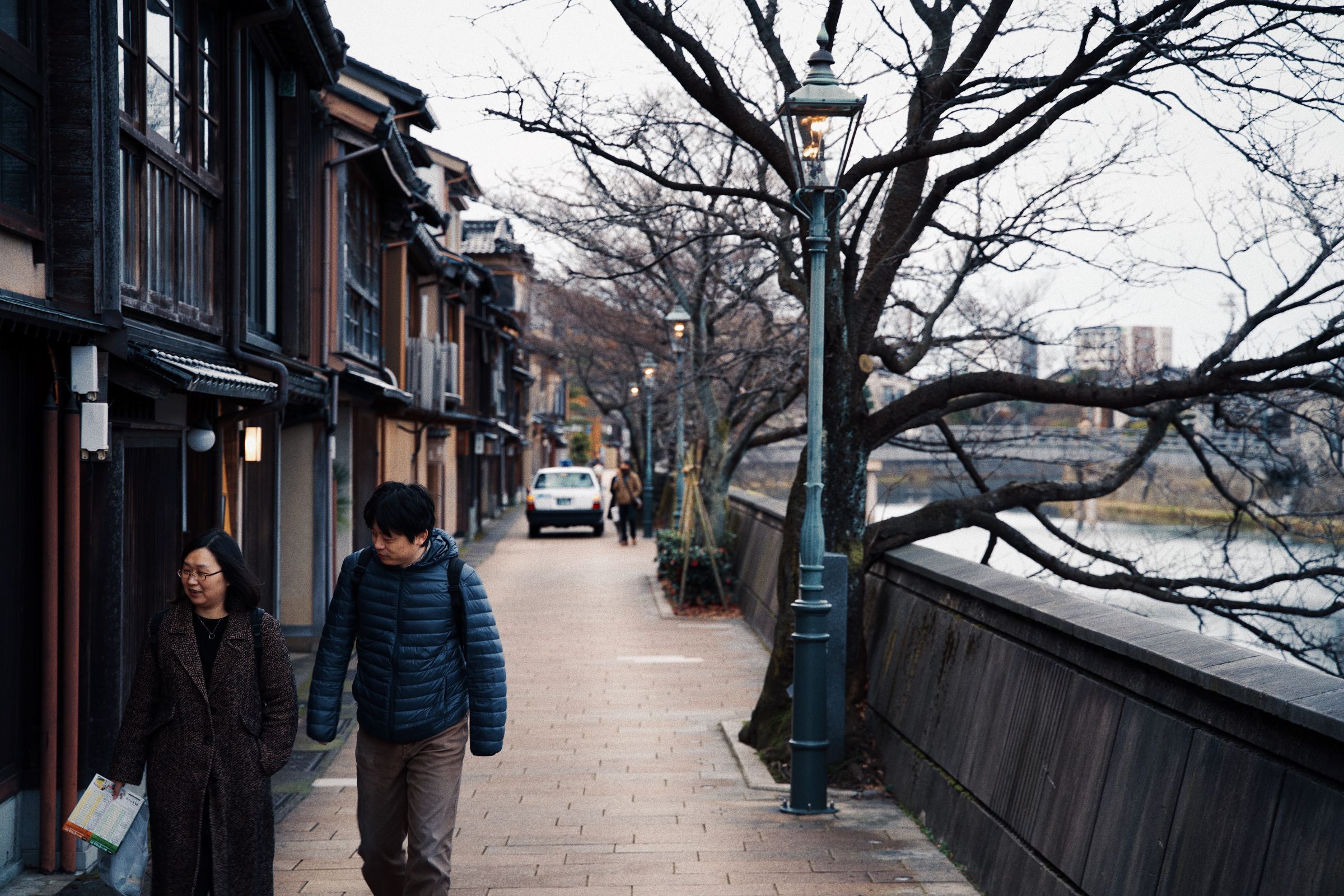 undefined - 01