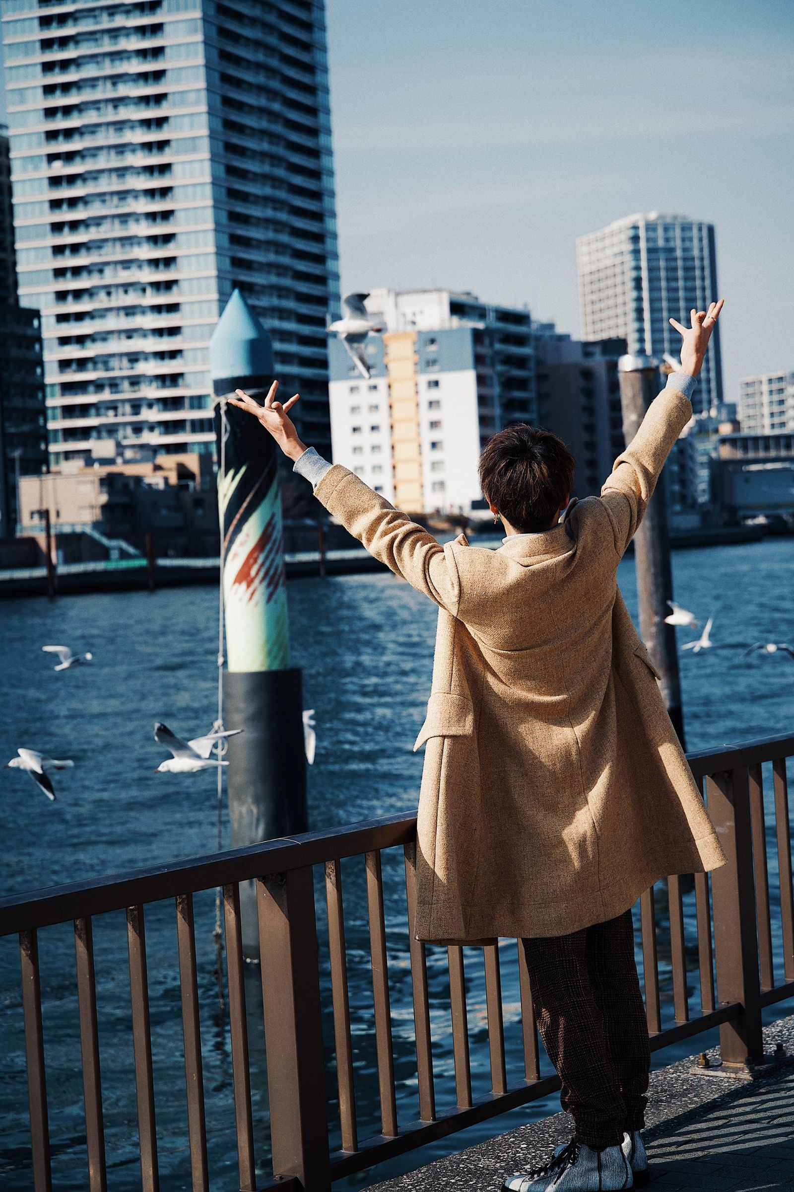 undefined - 01