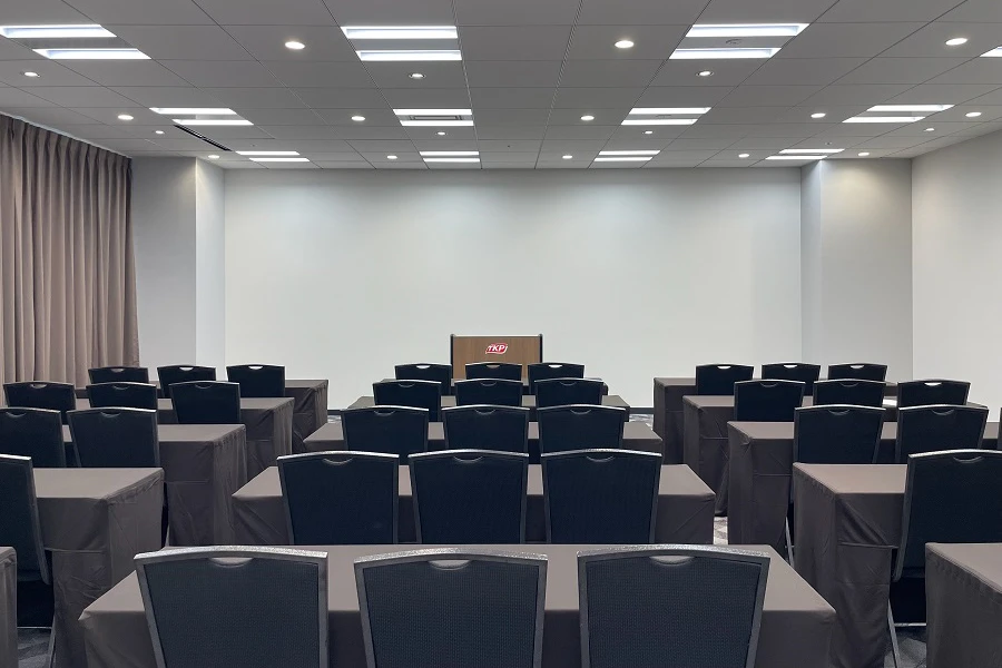 TKPガーデンシティPREMIUM天神ブリッククロス　カンファレンスルーム10B