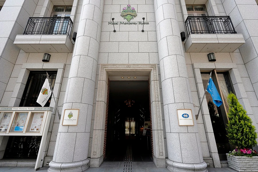 TKPホテルモントレ京都 玄関