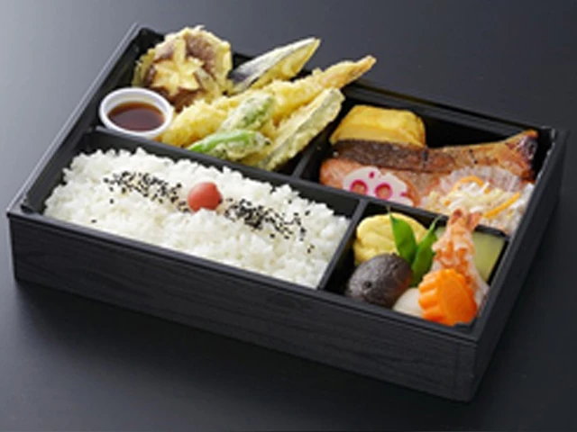 TKP金沢弁当（こだわり）シャケ粕漬け弁当※お茶付