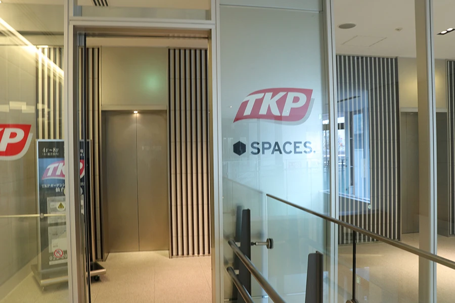 TKPガーデンシティPREMIUM仙台西口 エレベーター前