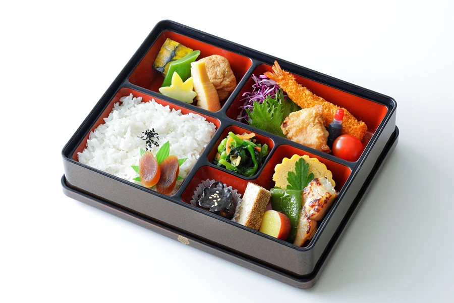 TKP特製弁当（彩り）柏木　※お茶付き