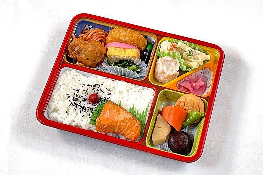 幕の内弁当〈葵〉 ※お茶付き（500mlペットボトル）