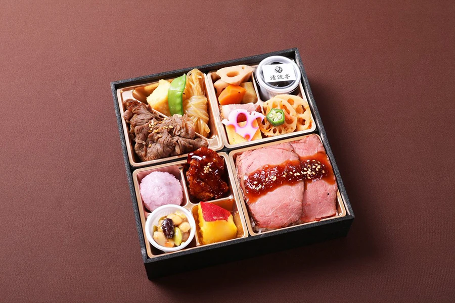 TKP華やぎ弁当　和牛すき焼きとローストビーフ重（お茶付）