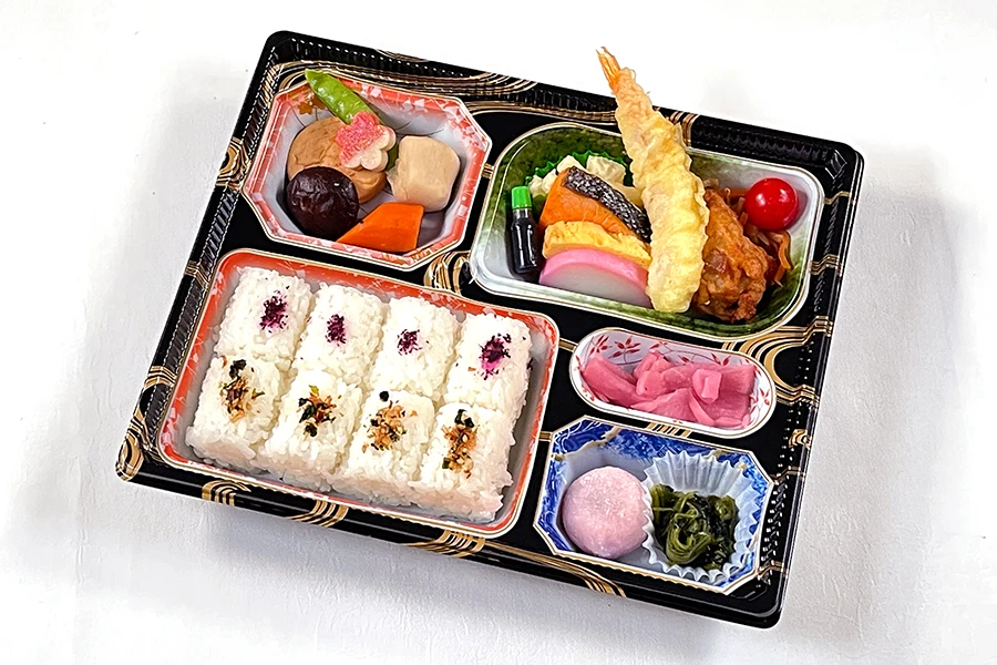 幕の内弁当〈錦〉 ※お茶付き（500mlペットボトル）