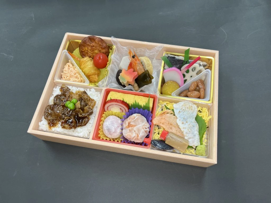 焼肉と海鮮寿司弁当