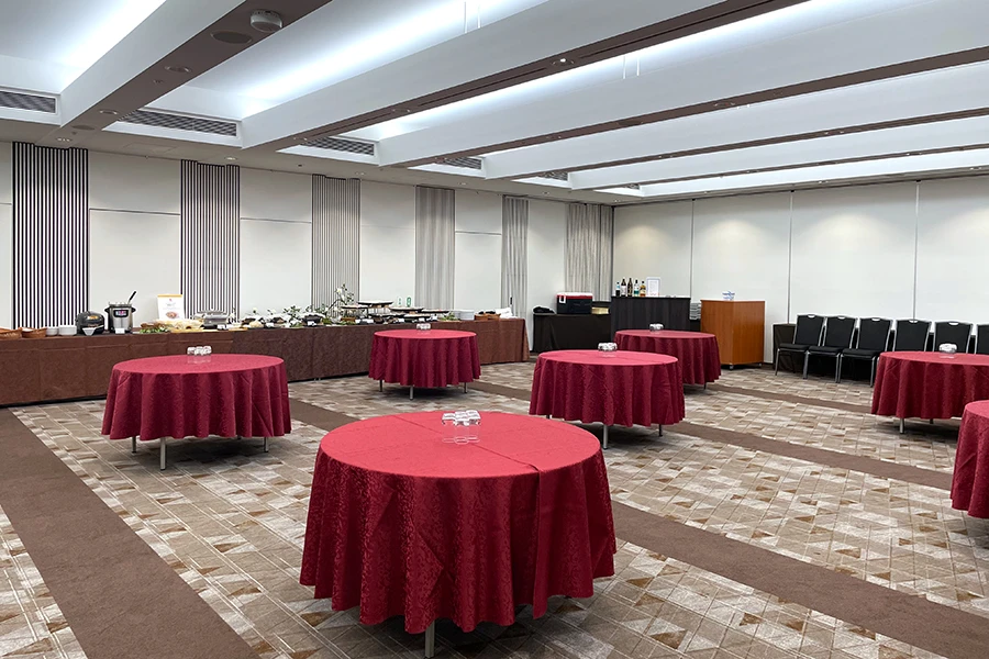TKPエルガーラホール 中ホール2