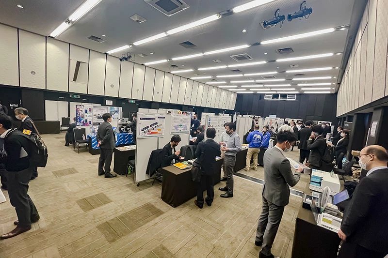 https://images.microcms-assets.io/assets/dafe7aa892a24c93965c1d4a581ad23f/6eaaf40c386440828ed90e8e95999ed6/cc-ichigaya_2022_exhibition_01_03.webp
