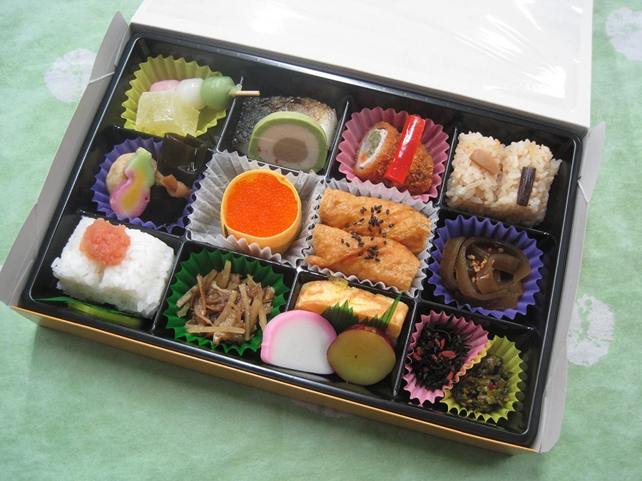 博多彩り弁当