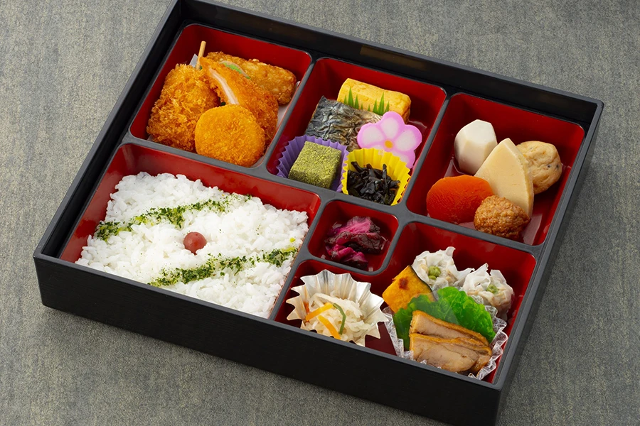 幕の内弁当（梅）