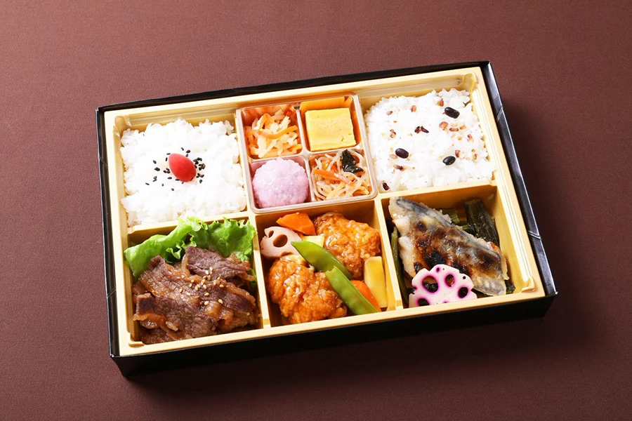 TKP華やぎ弁当　牛×魚御膳（お茶付）