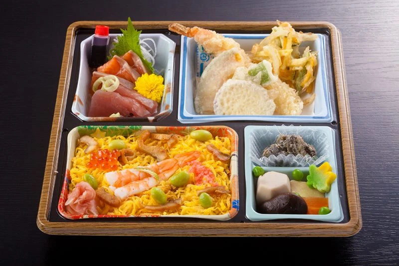 TKP特選弁当　上賀茂　※お茶(ﾍﾟｯﾄﾎﾞﾄﾙ)付き