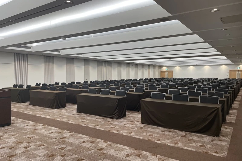 TKPエルガーラホール 中ホール（全）