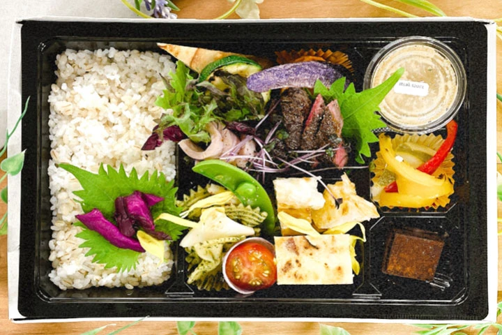 TKP金沢弁当（かがやき）牛ステーキと能登豚の贅沢弁当※お茶付