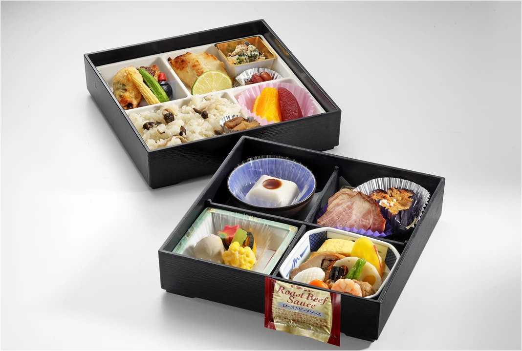 《鶴鳴館》幕の内重箱弁当