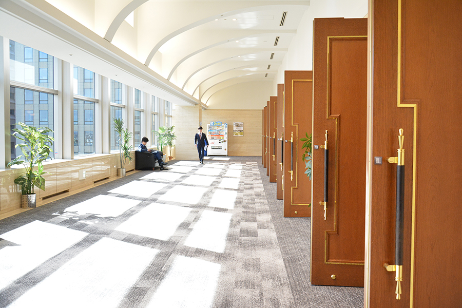 ホワイエ_GCP東京駅大手町内覧会