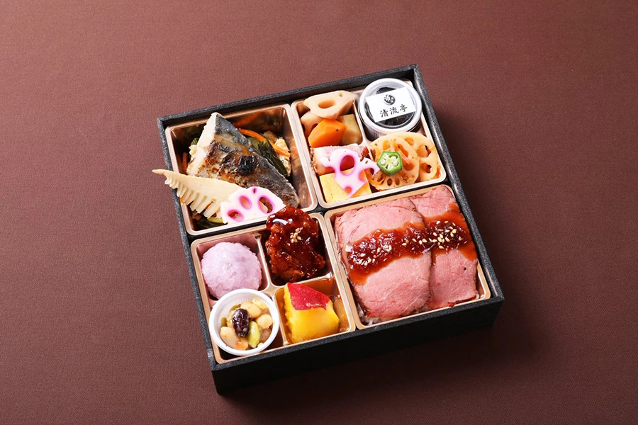 TKP華やぎ弁当　鰆の西京焼きとローストビーフ重（お茶付）