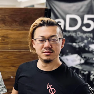 天野 優 氏