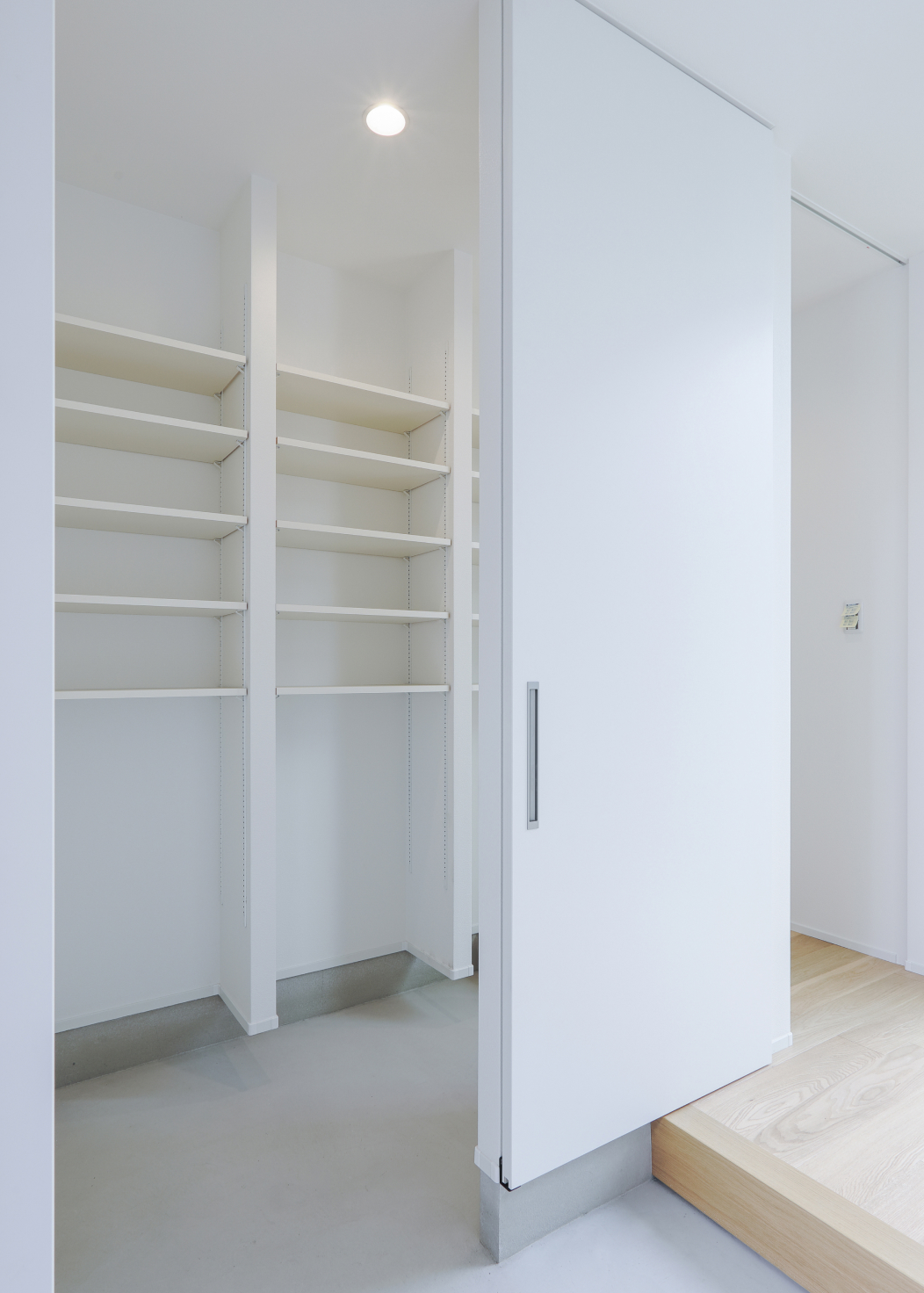 草津市追分3丁目田白の家