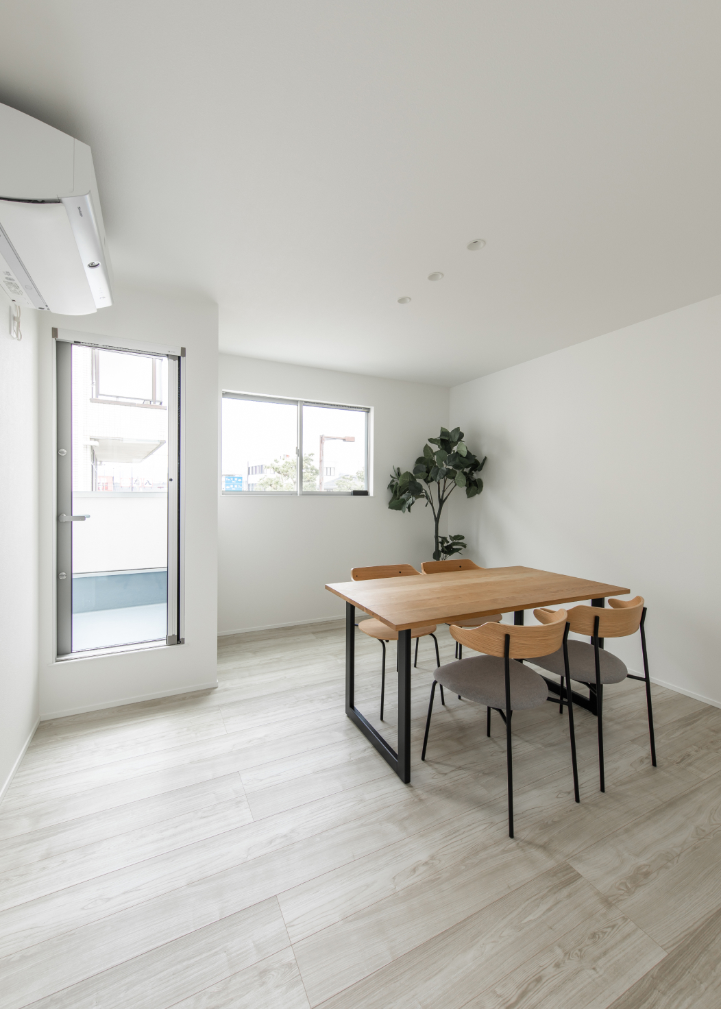 草津市大路二丁目の家