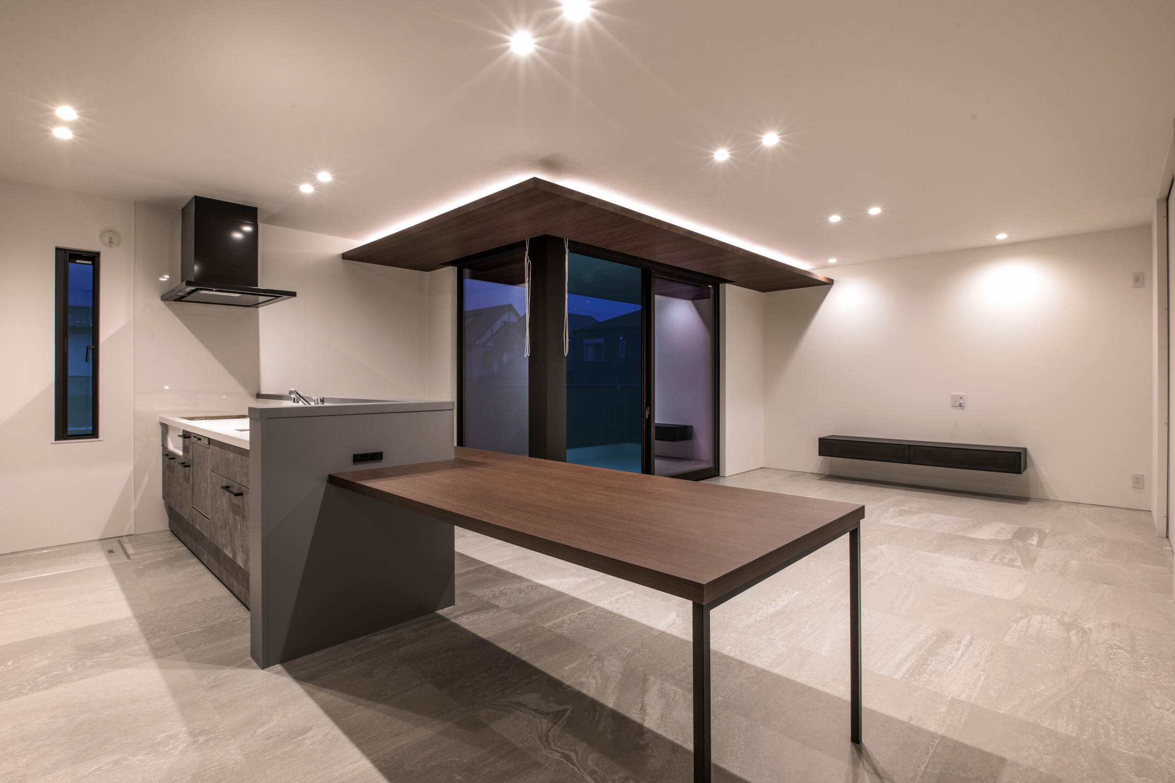 守山市千代町の家