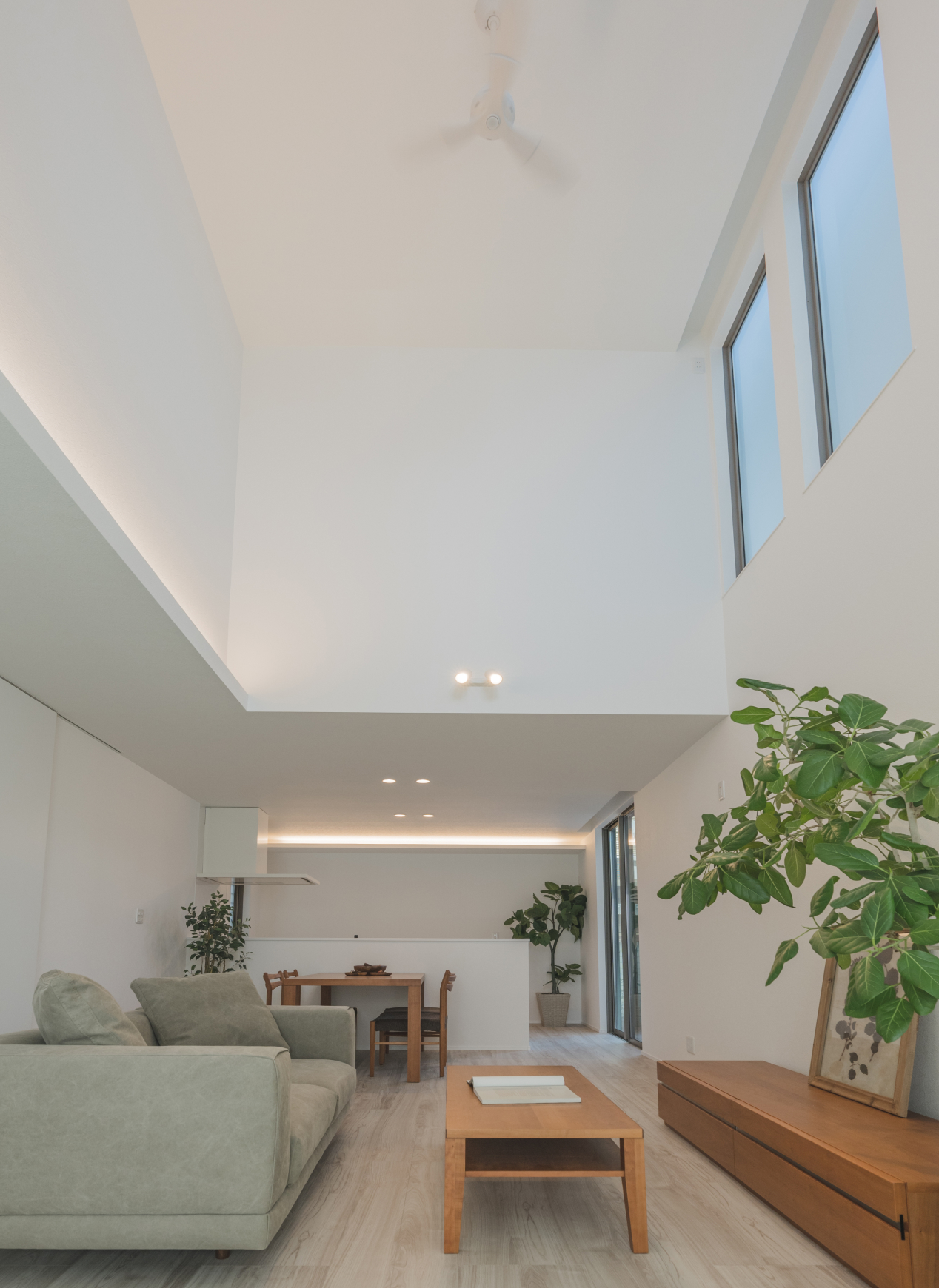 草津市追分南9丁目の家