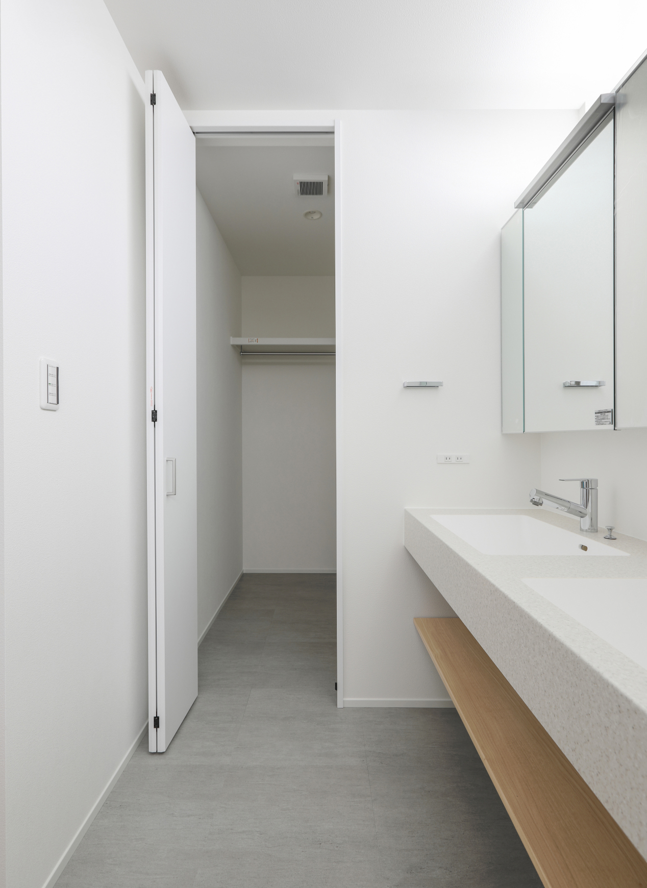 守山市吉身3丁目の家