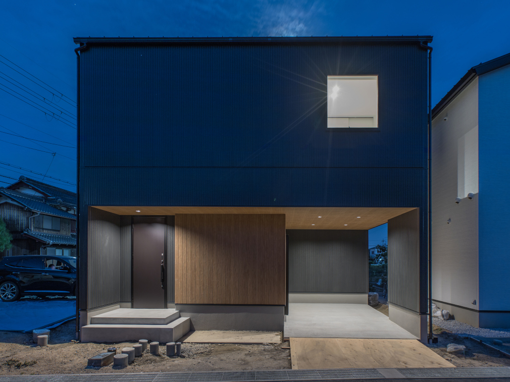 守山市千代町の家