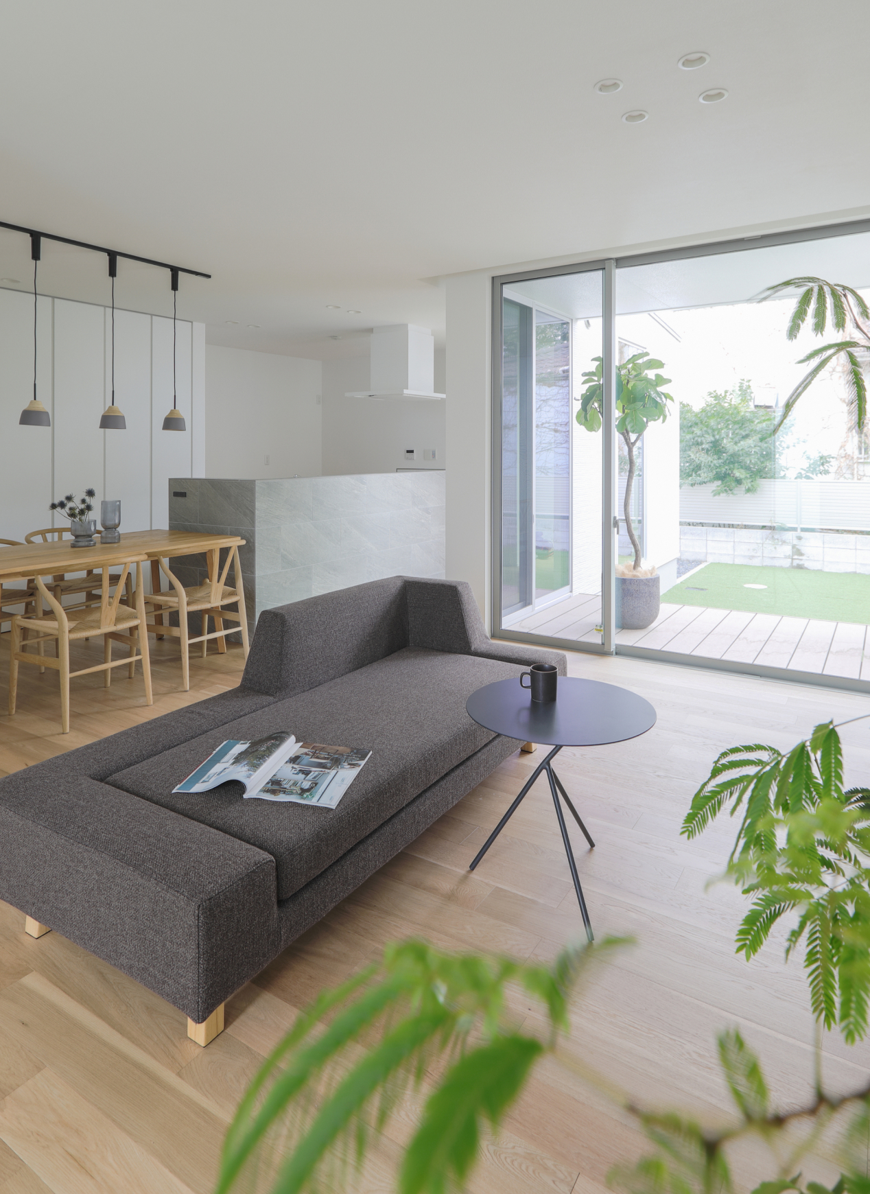 草津市追分3丁目田白の家